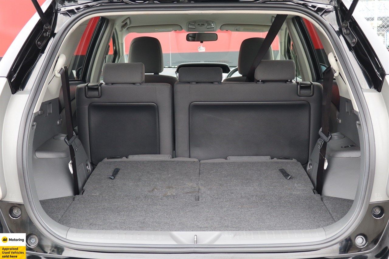 2012 Toyota Prius Alpha