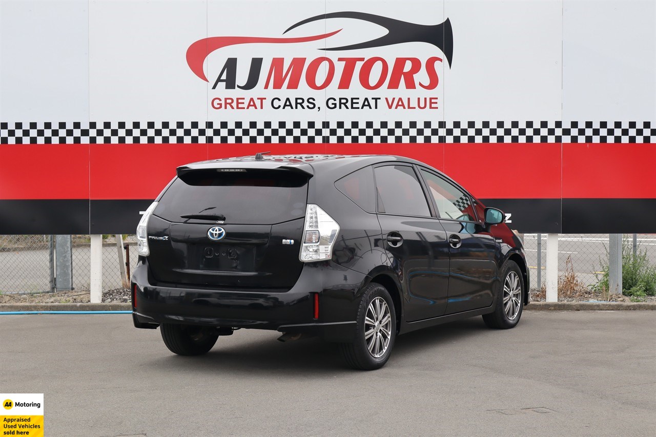 2012 Toyota Prius Alpha