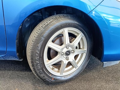 2013 Toyota Aqua - Thumbnail