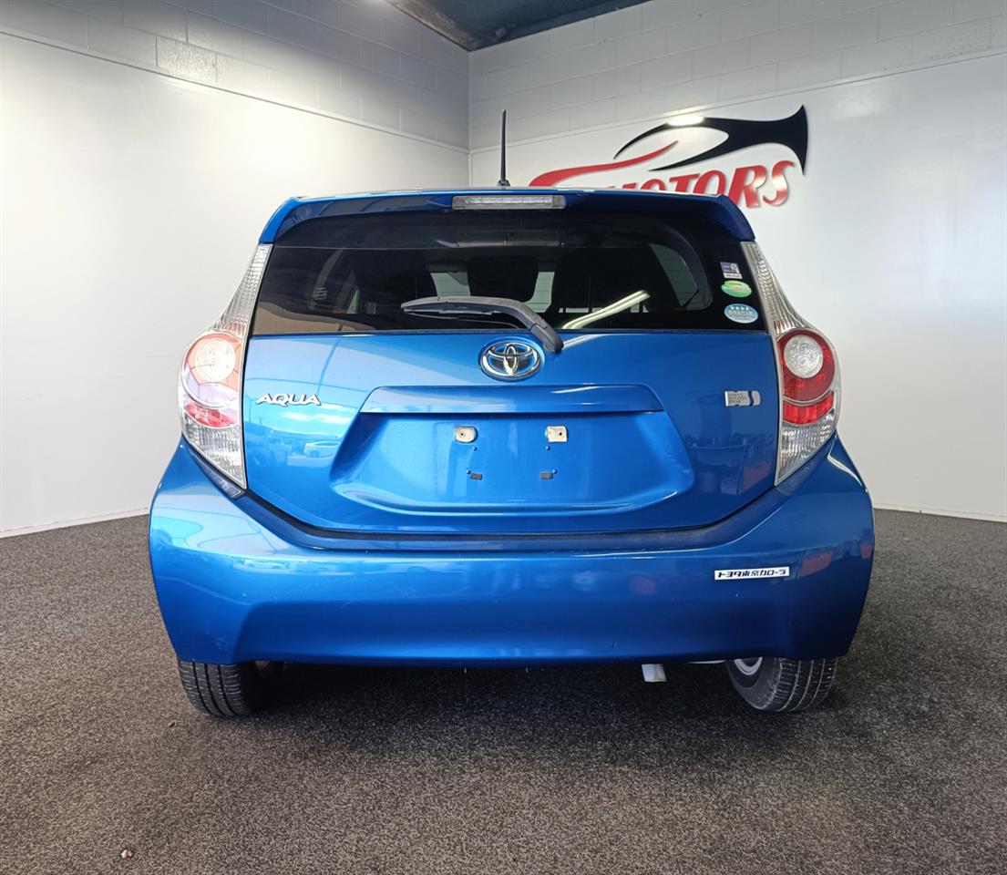 2013 Toyota Aqua