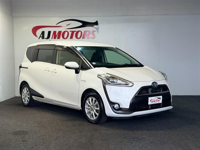 2016 Toyota Sienta - Thumbnail