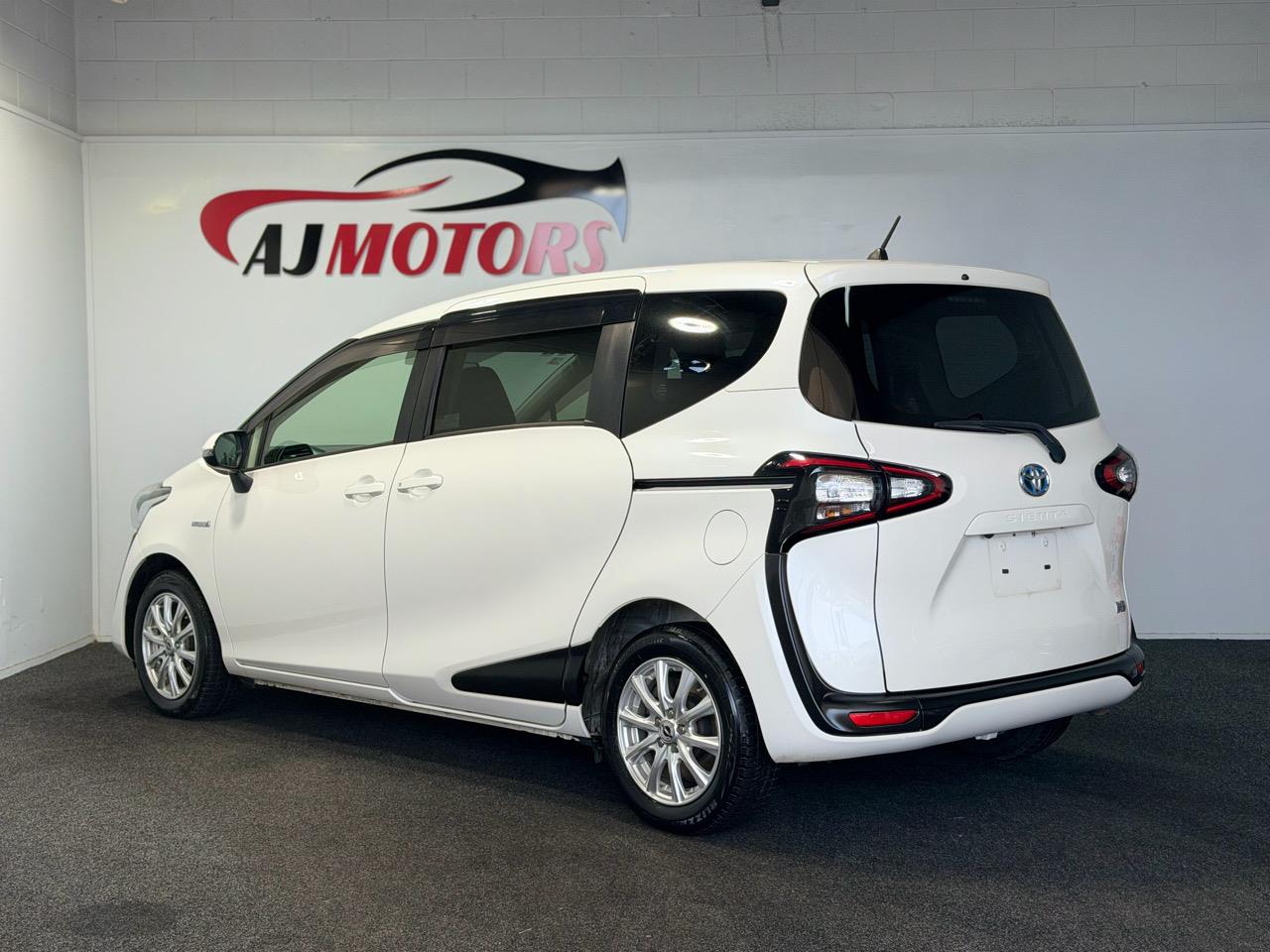 2016 Toyota Sienta