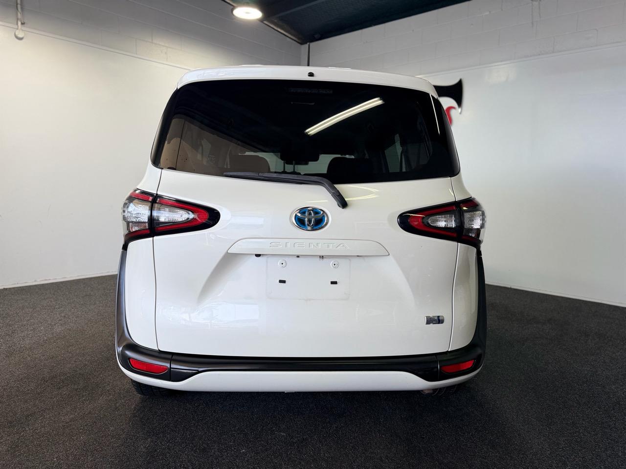 2016 Toyota Sienta