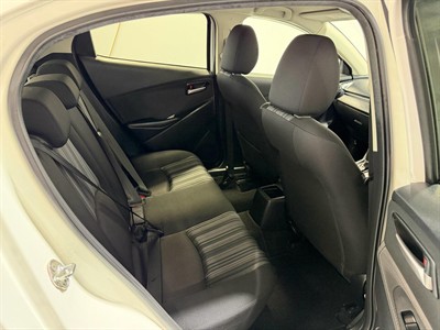 2020 Mazda MAZDA2 - Thumbnail