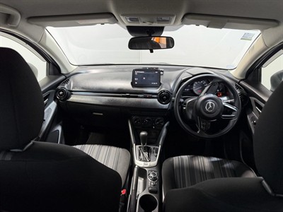 2020 Mazda MAZDA2 - Thumbnail