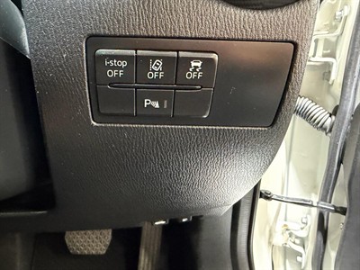 2020 Mazda MAZDA2 - Thumbnail