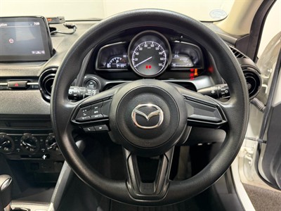 2020 Mazda MAZDA2 - Thumbnail