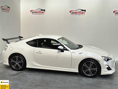 2015 Toyota 86 - Thumbnail