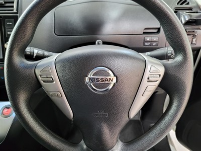 2016 Nissan Serena - Thumbnail