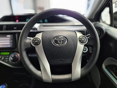 2012 Toyota Aqua - Thumbnail