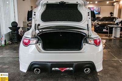 2016 Toyota 86 - Thumbnail