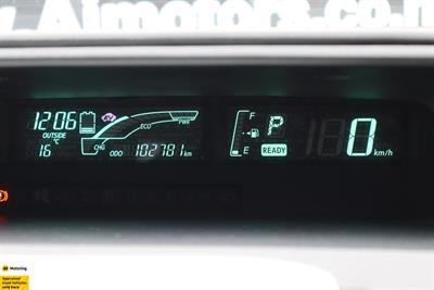 2013 Toyota Aqua - Thumbnail