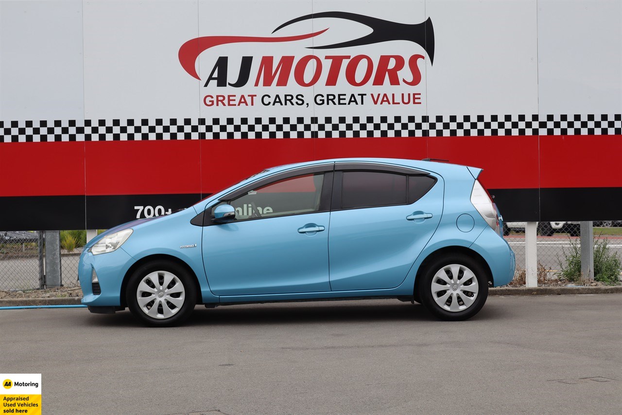2013 Toyota Aqua