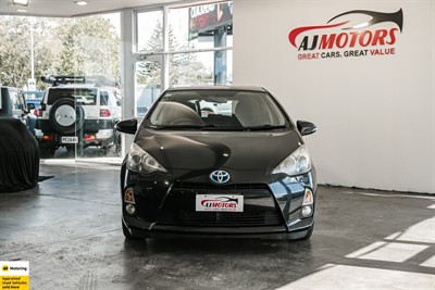 2012 Toyota Aqua - Thumbnail