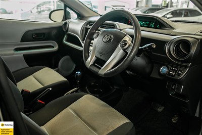 2012 Toyota Aqua - Thumbnail