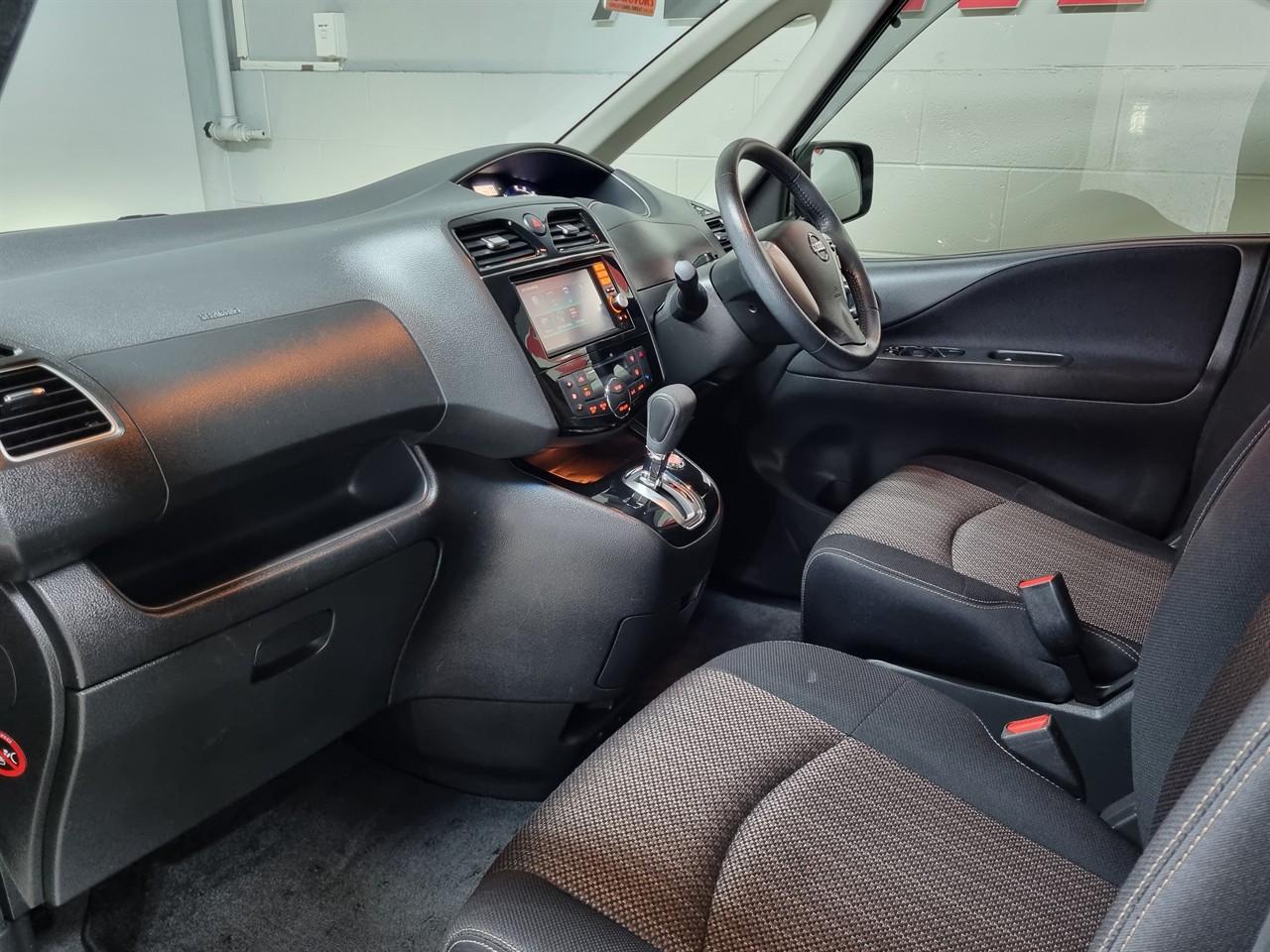 2014 Nissan Serena