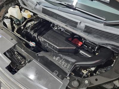 2014 Nissan Serena - Thumbnail