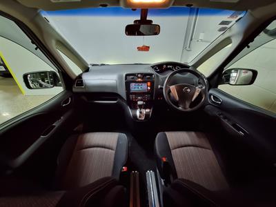 2014 Nissan Serena - Thumbnail