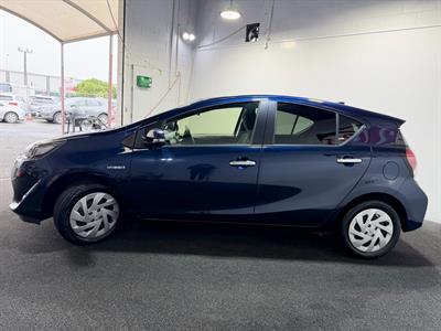 2018 Toyota Aqua - Thumbnail