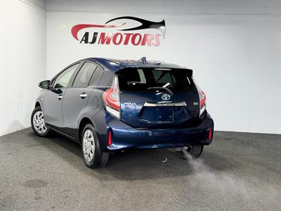 2018 Toyota Aqua - Thumbnail