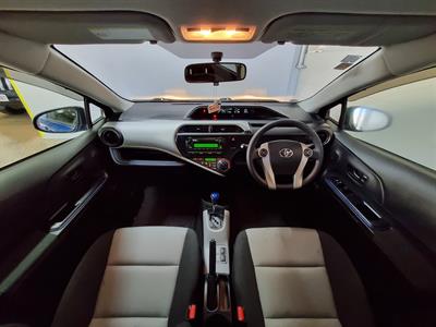 2014 Toyota Aqua - Thumbnail