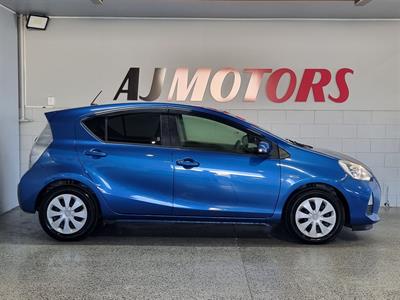 2014 Toyota Aqua - Thumbnail