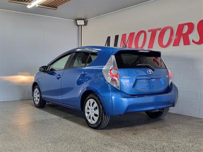 2014 Toyota Aqua - Thumbnail