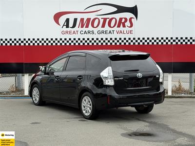 2013 Toyota Prius - Thumbnail