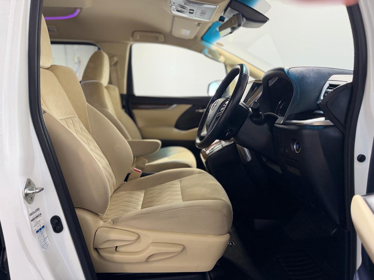 2023 Toyota Alphard