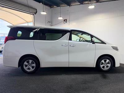 2023 Toyota Alphard - Thumbnail