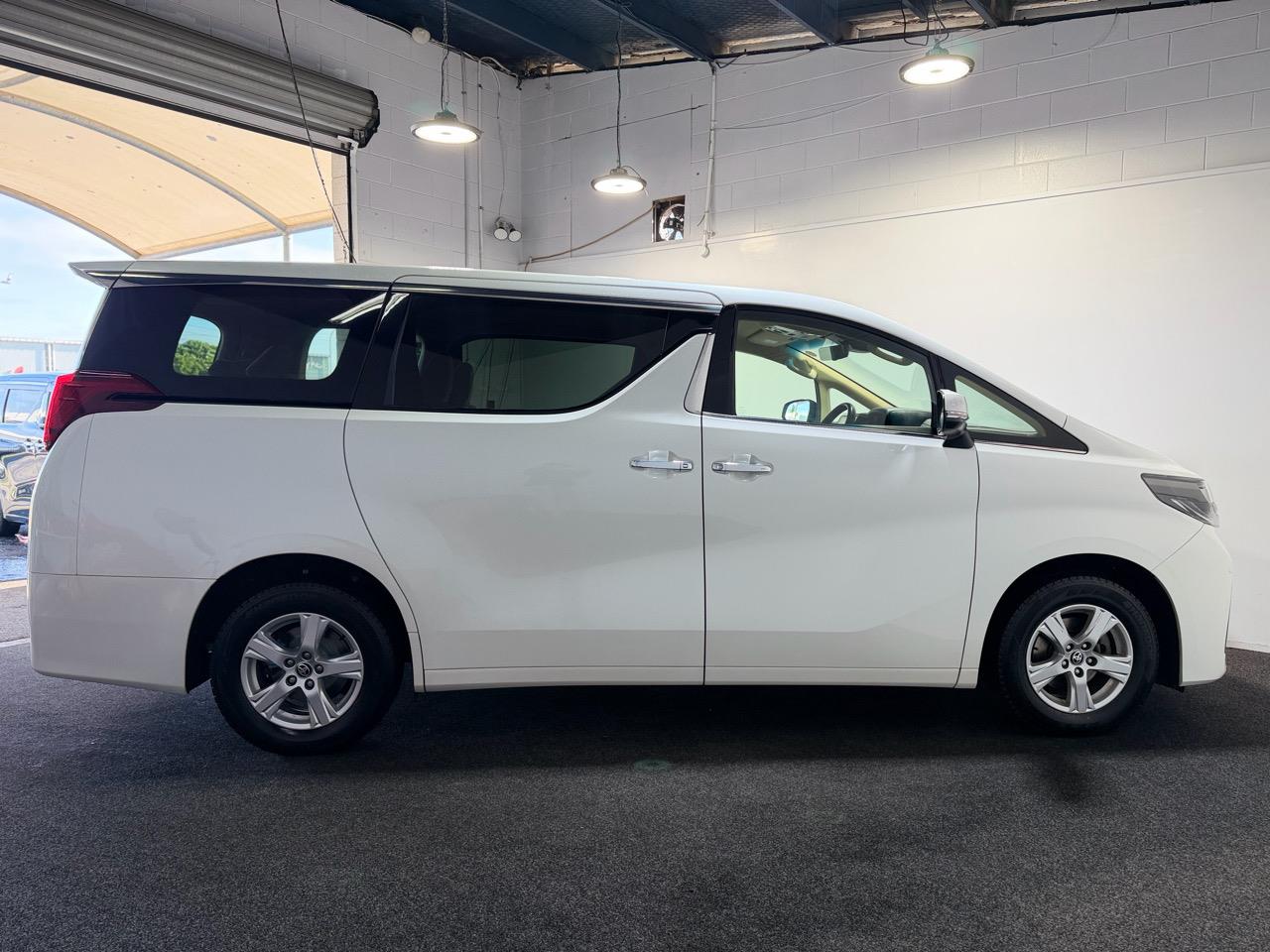2023 Toyota Alphard