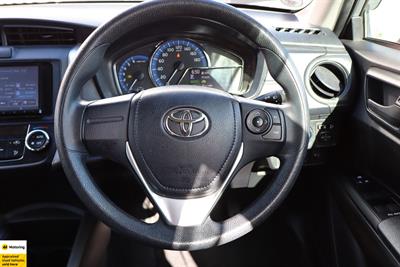 2020 Toyota Corolla - Thumbnail