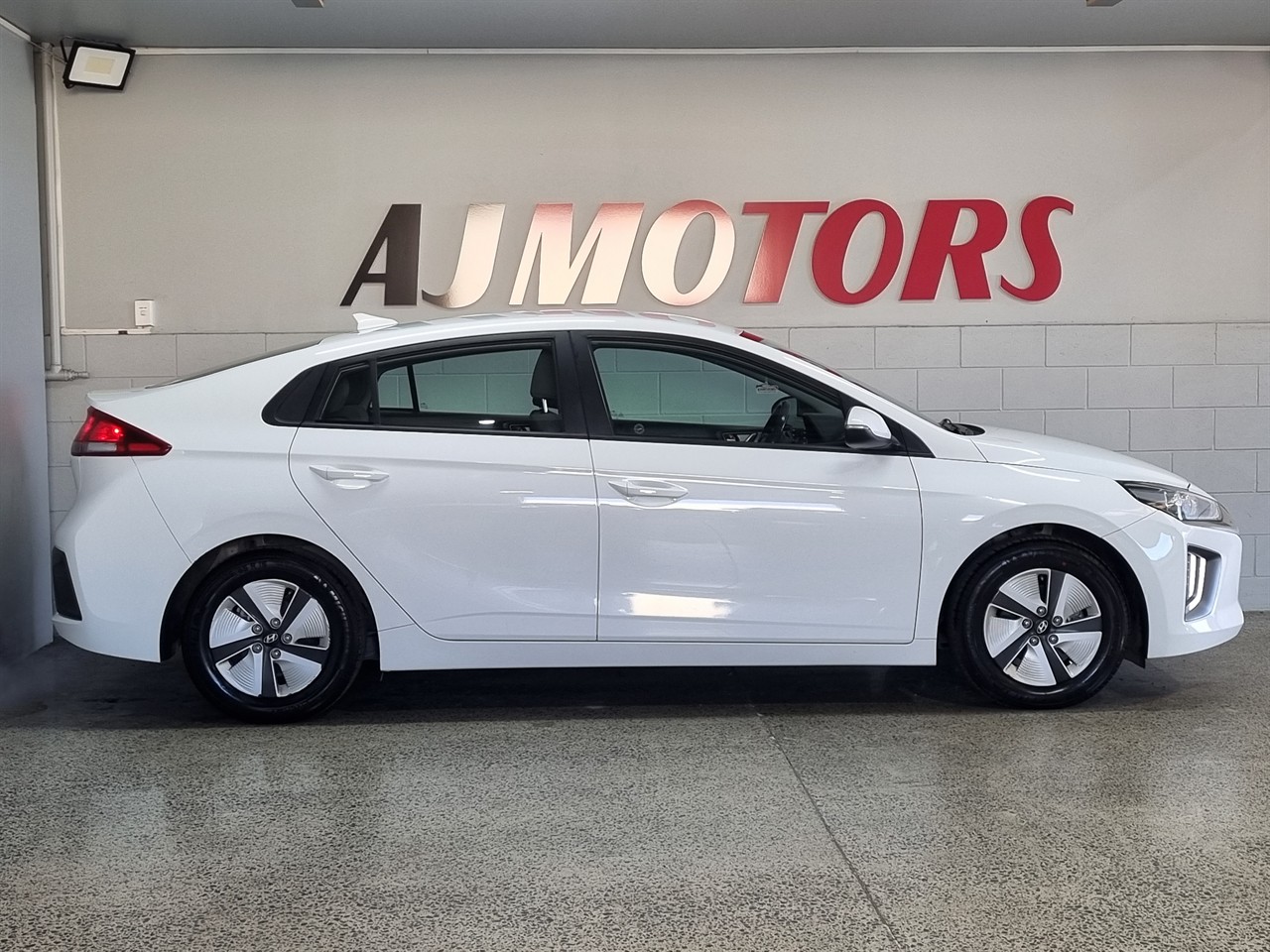 2022 Hyundai IONIQ