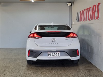 2022 Hyundai IONIQ - Thumbnail