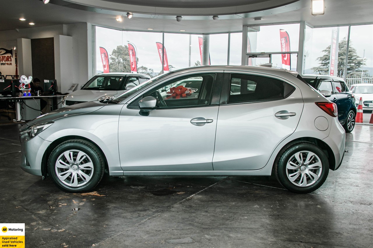 2017 Mazda Demio