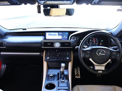 2014 Lexus RC300h - Thumbnail