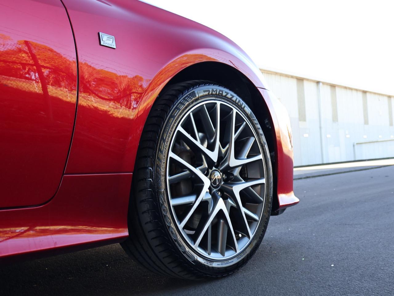 2014 Lexus RC300h