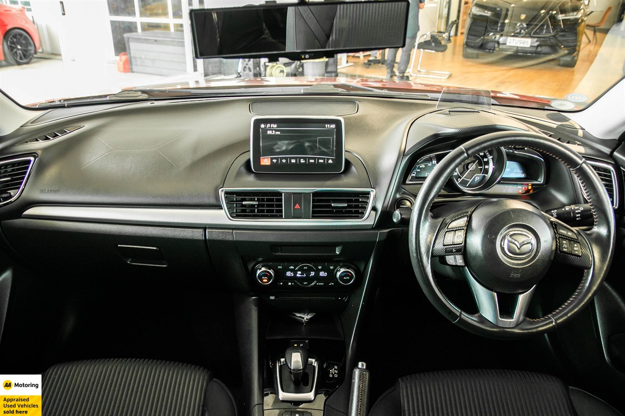 2014 Mazda Axela