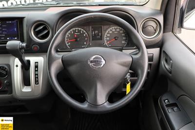 2019 Nissan NV350 - Thumbnail