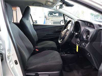 2019 Toyota Vitz - Thumbnail