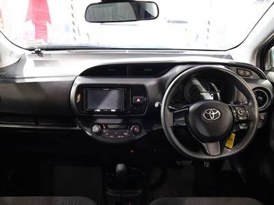 2019 Toyota Vitz - Thumbnail