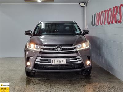 2018 Toyota Highlander - Thumbnail