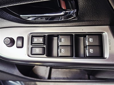 2014 Subaru Levorg - Thumbnail