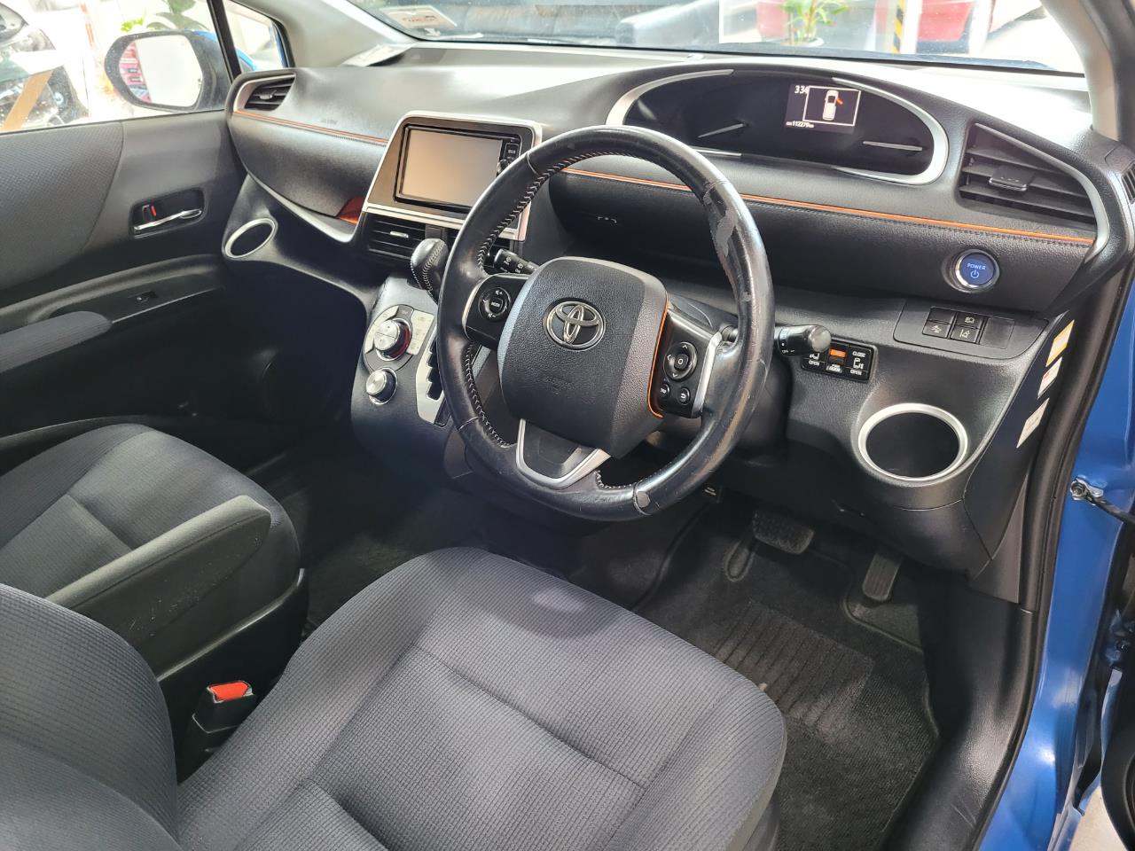 2016 Toyota Sienta