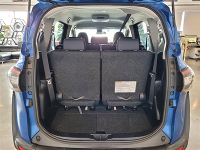 2016 Toyota Sienta - Thumbnail