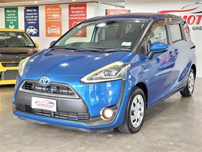 2016 Toyota Sienta - Thumbnail