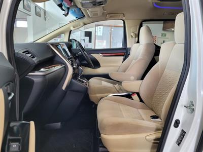 2016 Toyota Alphard - Thumbnail