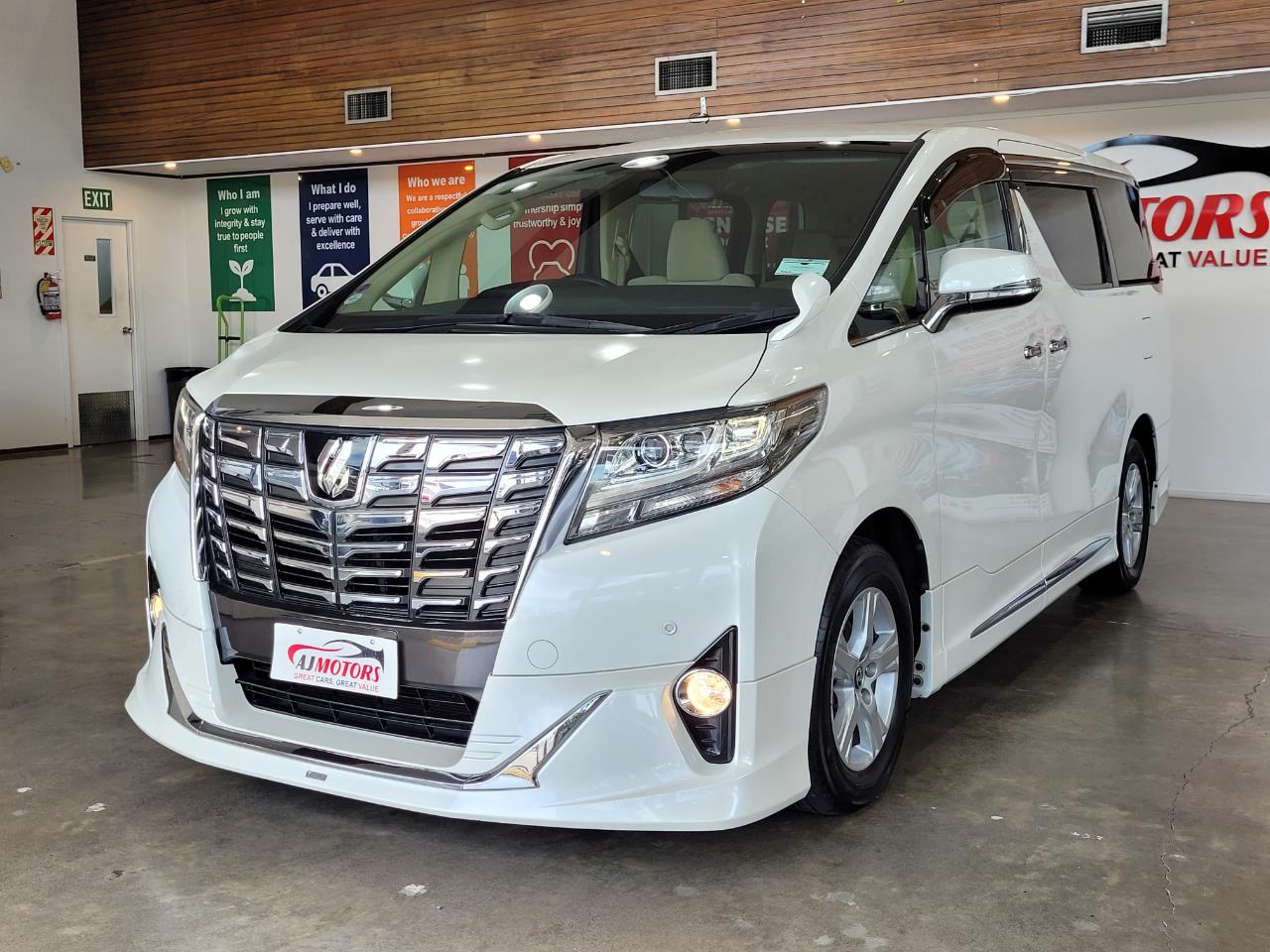 2016 Toyota Alphard