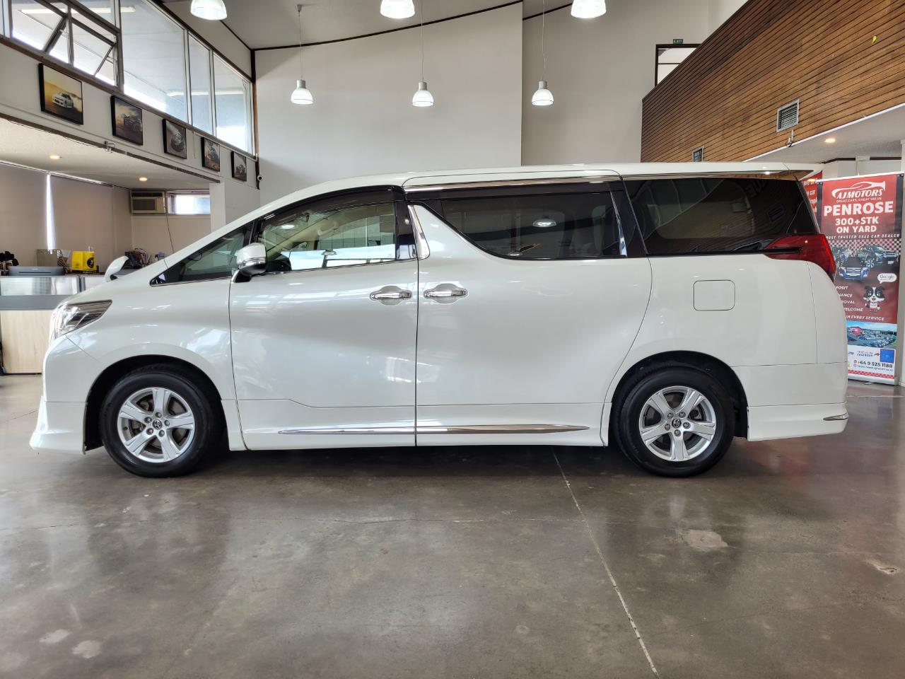 2016 Toyota Alphard