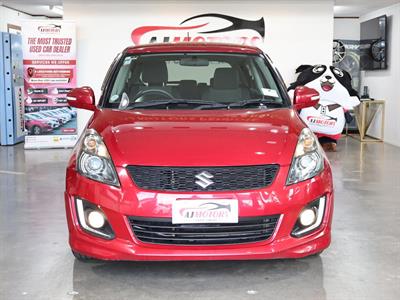 2015 Suzuki Swift - Thumbnail